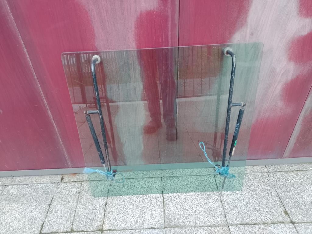 Lunette arrière Renault 651S, Articles professionnels, Agriculture | Tracteurs, Renault, Utilisé, Enlèvement