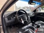 Volvo V70 2.4 D5 Summum | Leder | Climate | Cruise | PDC | T, Auto's, Volvo, V70, Parkeersensor, Zilver of Grijs, Te koop