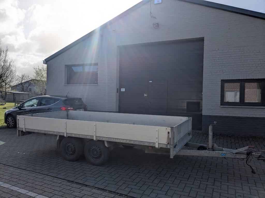 Aanhangwagen plateau, Enlèvement