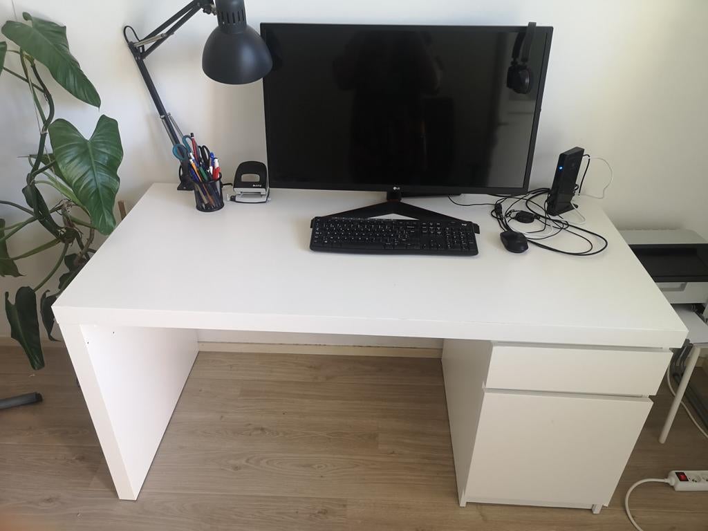 Bureau en bon état, Maison & Meubles, Enlèvement, Espace de rangement