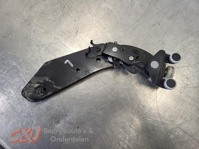 Roulette porte coulissante gauche d'un Mercedes V-Klasse (97, 3 mois de garantie, Utilisé, -, -