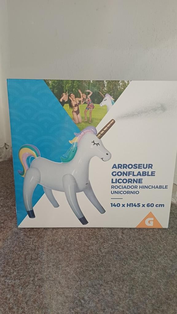 Opblaasbare unicorn tuin speelgoed sproeier, Ophalen