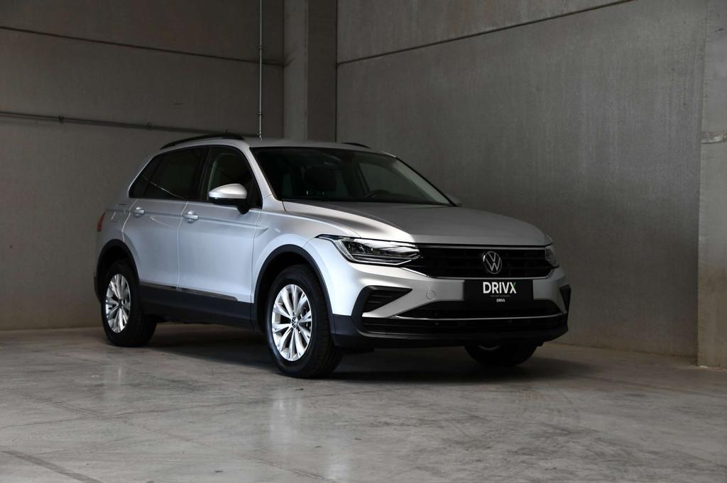 Volkswagen Tiguan Plug in - Carplay - ACC - DAB - Camera, Stof, 4 cilinders, https://public.car-pass.be/vhr/9b500109-242c-4292-b5ab-9239d53722fa