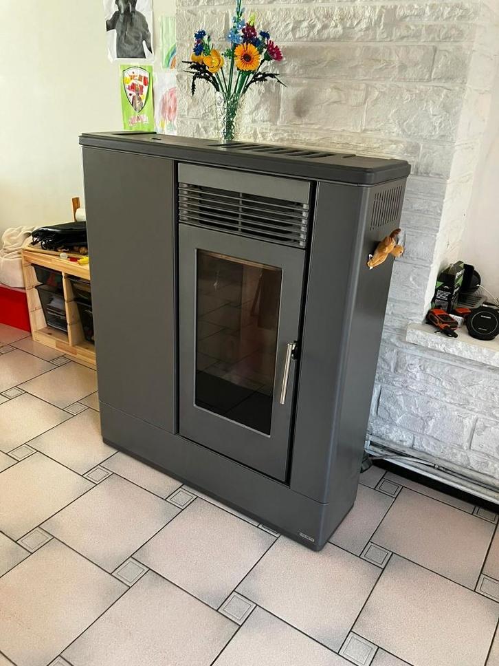 Pelletkachel Piazzetta P185TH grigio, Huis en Inrichting, Overige Huis en Inrichting, Zo goed als nieuw, Ophalen