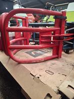 Pince a boule, Articles professionnels