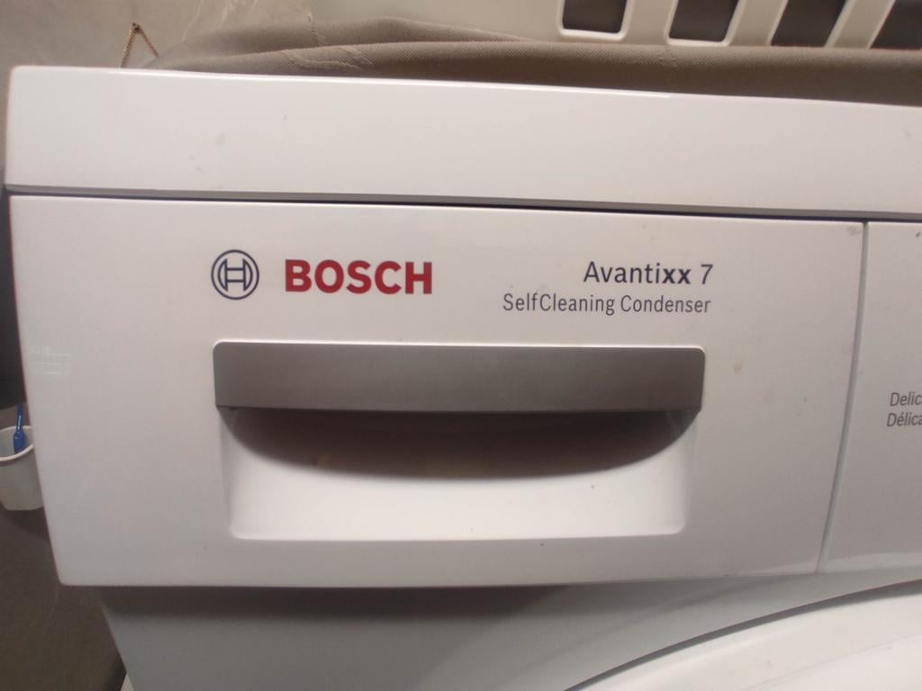 Droog kast met warmtepomp bosch avantixx 7    8 jaar oud, Ophalen