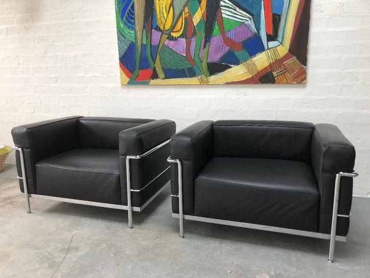 Cassina lc3 fauteuil zetel leer Corbusier Perriand, Huis en Inrichting, Fauteuils, Zo goed als nieuw, Leer, Metaal, Overige materialen
