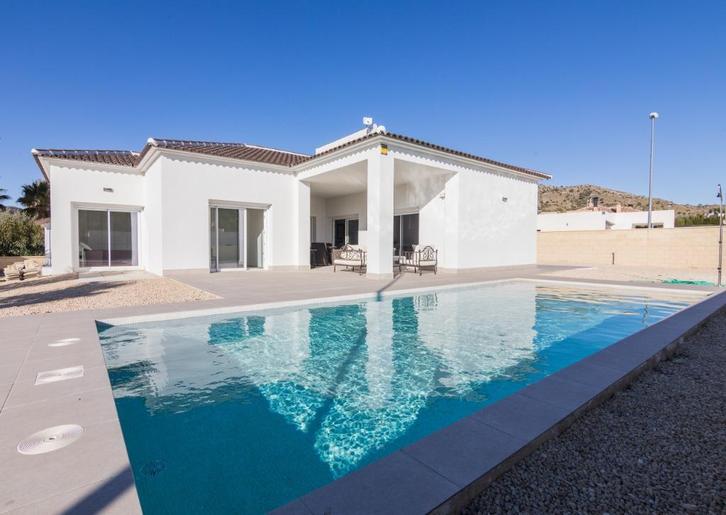 CC0604 - Schitterende nieuwbouw villa met 3 slaapkamers, Immo, Buitenland, Spanje, Woonhuis, Landelijk