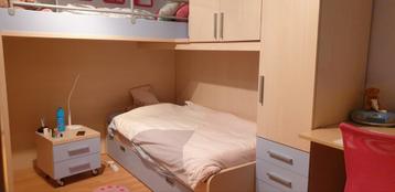 Slaapkamer Lifetime hoogslaper met kasten en trap beschikbaar voor biedingen