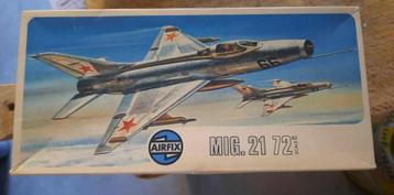 lotje jets 1/72 airfix oude kits  beschikbaar voor biedingen