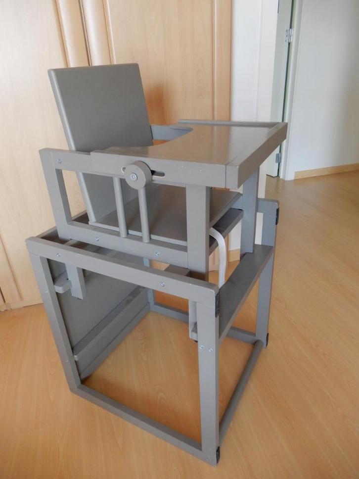 Kubusstoel Quax, Kinderen en Baby's, Kinderstoelen, Gebruikt, Meegroeistoel, Afneembaar eetblad, Stoelverkleiner, Ophalen