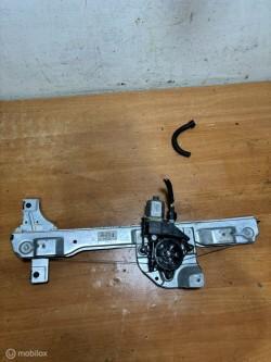 Motor raammechaniek rechtsvoor Peugeot 208 ('12->, Auto-onderdelen, Ruiten en Toebehoren, Peugeot, Gebruikt, Ophalen of Verzenden