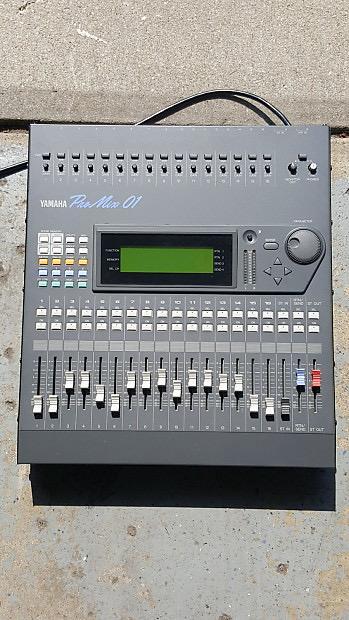 Yamaha Promix 01 digitaal mengpaneel, Enlèvement, Utilisé, 20 canaux ou plus, Entrée micro