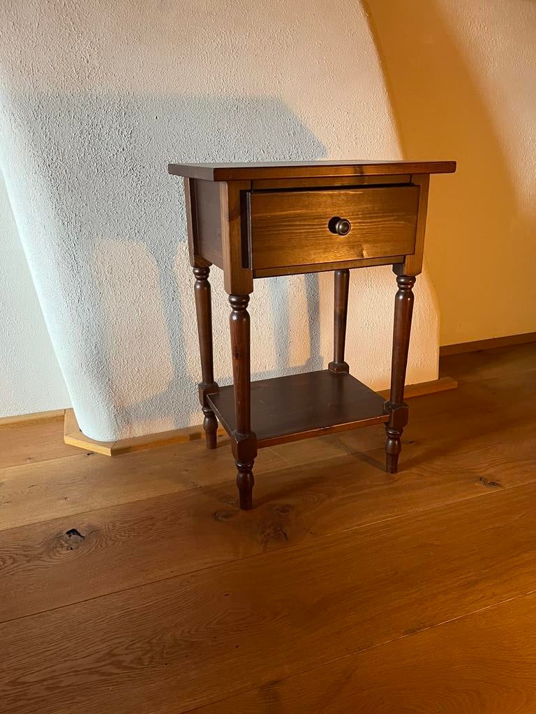 Table d'appoint en bois avec toboggan, Maison & Meubles, Tables | Tables d'appoint, Utilisé, Rectangulaire, 45 à 60 cm, Moins de 55 cm