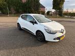 Te koop een NL Renault Clio 1.2 54KW 5-Deurs Wit izgs, Auto's, Voorwielaandrijving, Euro 5, Stof, Zwart