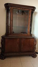 Antieke vitrinekast in donker hout, Ophalen