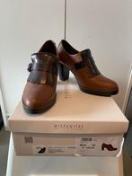 Bruine dichte pumps maat 36, Kleding | Dames, Schoenen, Ophalen, Zo goed als nieuw, Pumps