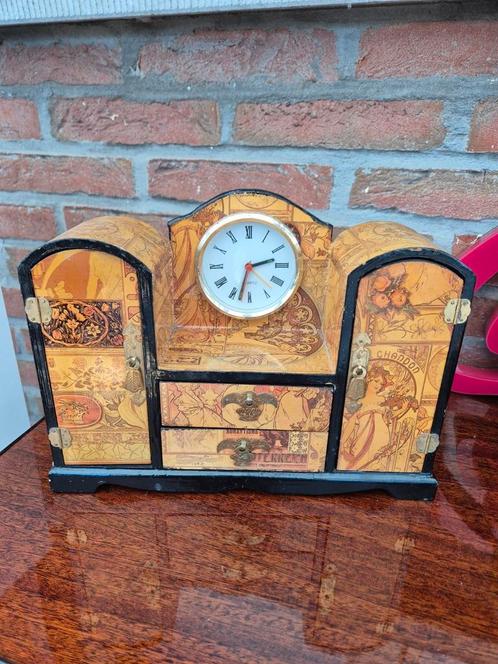 Juwelendoosje met horloge, Huis en Inrichting, Woonaccessoires | Klokken, Gebruikt, Ophalen of Verzenden