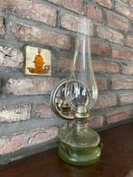 Authentieke olielamp met spiegelreflectie, Ophalen