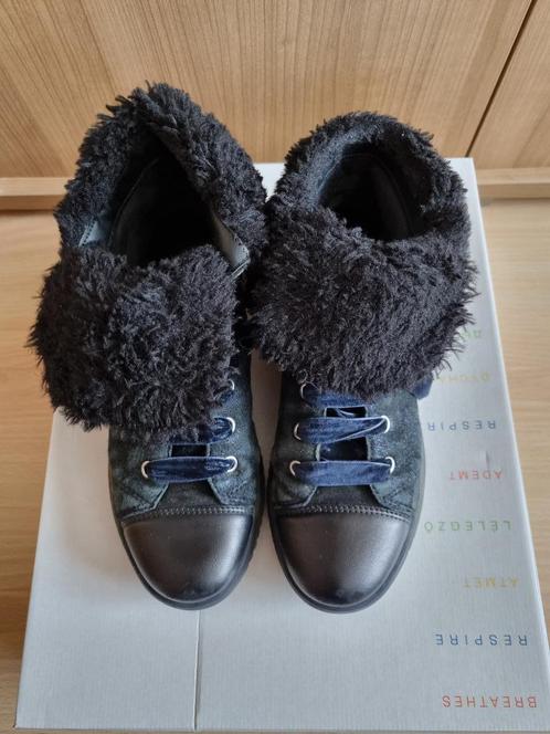 Donkerblauwe winterschoenen - Geox - maat 35, Kinderen en Baby's, Kinderkleding | Schoenen en Sokken, Gebruikt, Schoenen, Meisje