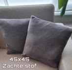 2 kussens NIEUWSTAAT grijs/ blauw 3€/ stuk, Huis en Inrichting, Woonaccessoires | Kussens, Ophalen of Verzenden, Zo goed als nieuw