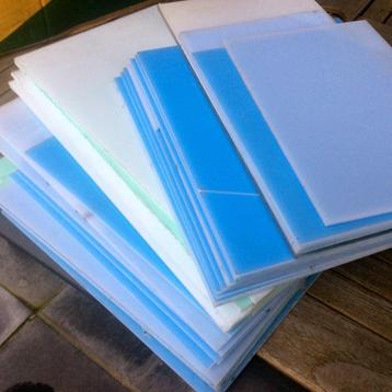 plexiglas wit 3 mm diverse formaten beschikbaar voor biedingen