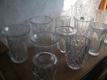 plusieurs vases val saint lambert cristal d'arques etc... disponible aux enchères