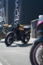 Ducati Scrambler café racer 800, Motos, Particulier, 2 cylindres, 800 cm³
