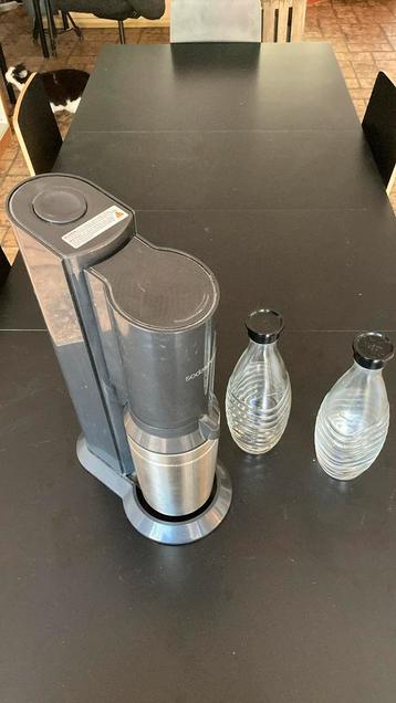 Sodastream Crystal + 2 glazen karaffen + gebruikt patroon beschikbaar voor biedingen