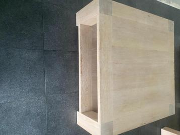 salontafel 120 x 120 cm beschikbaar voor biedingen