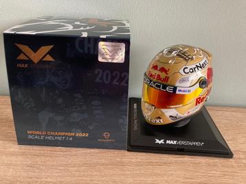  Max Verstappen 1:4 helm 2022 Kampioenshelm Red Bull RB18