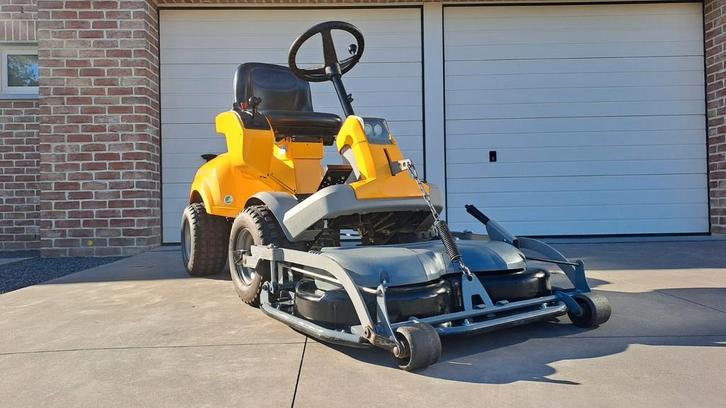 Stiga zitmaaier met Honda motor 18pk, Zakelijke goederen, Machines en Bouw | Tuin, Park en Bosbouw, Ophalen
