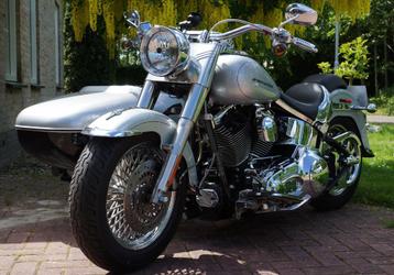 Harley Davidson Softail bj 2006 met zijspan 2021. Nieuwstaat beschikbaar voor biedingen