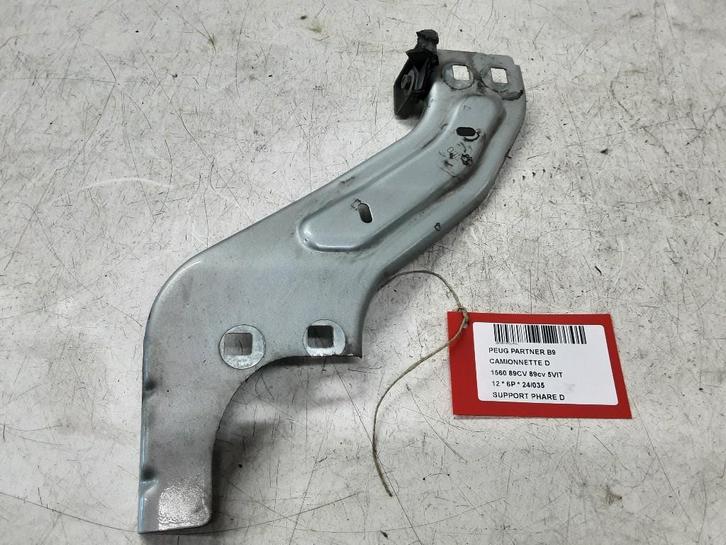 KOPLAMP HOUDER RECHTS Partner (GC / GF / GG / GJ / GK), Auto-onderdelen, Verlichting, Peugeot, Gebruikt