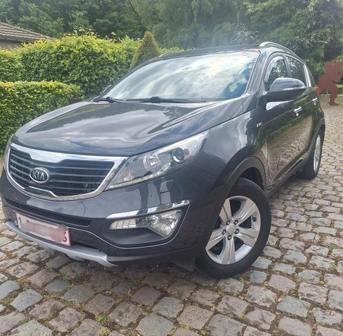 Kia sportage 2.0 Crdi 4wd/ 4×4 **104.000km** OHB, Auto's, Kia, Particulier, Sportage, 4x4, ABS, Achteruitrijcamera, Adaptieve lichten