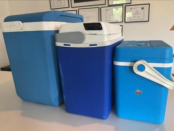 2 draagbare koelbox + 1 elektrische koelbox te koop beschikbaar voor biedingen
