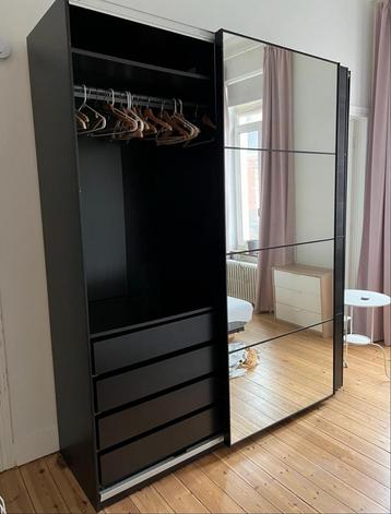 Pax IKEA armoire à tiroirs penderie ikea