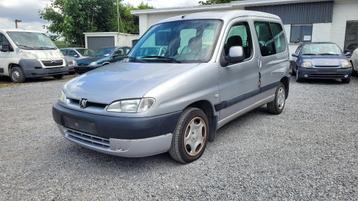 peugeot partner 1.9d 120000km wordt GEKEURD AIRCO beschikbaar voor biedingen