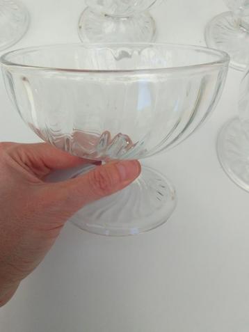 Dessertbekers beschikbaar voor biedingen