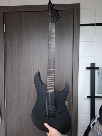 LTD Black metal M (no trem) beschikbaar voor biedingen