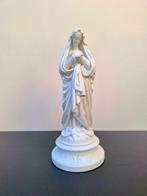 Statue en biscuit antique du XIXe siècle représentant Mary L, Enlèvement ou Envoi