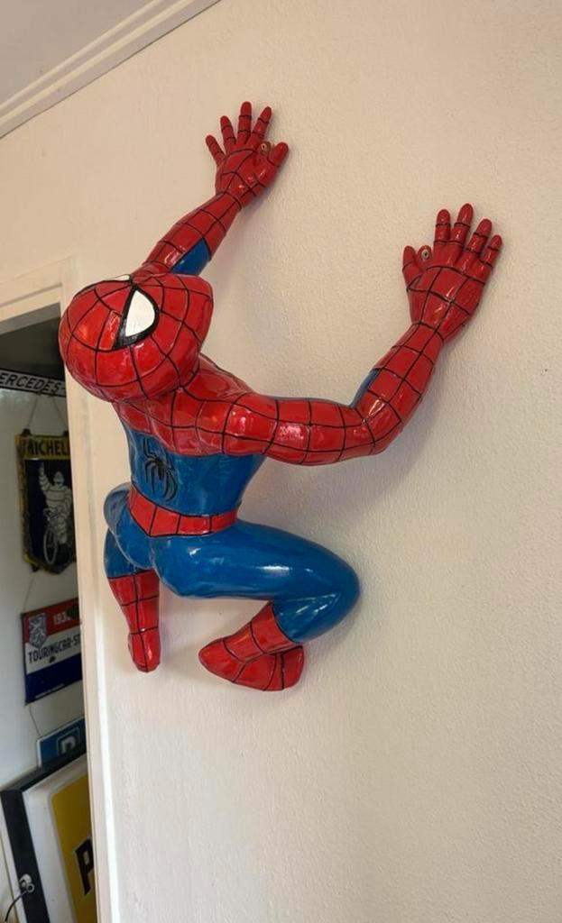 Grande statue de Spiderman, Collections, Statues & Figurines, Comme neuf, Fantasy, Enlèvement