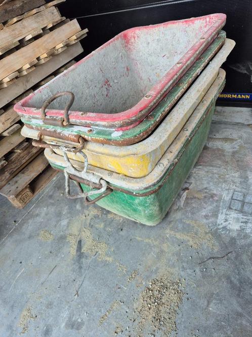Mortelbak 200 liter met kraanhaken (10 stuks), Doe-het-zelf en Bouw, Betonmolens, Gebruikt, Ophalen
