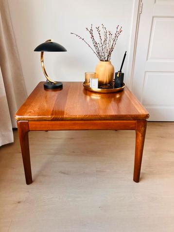 Prachtige Deens design salontafel van Glostrup beschikbaar voor biedingen