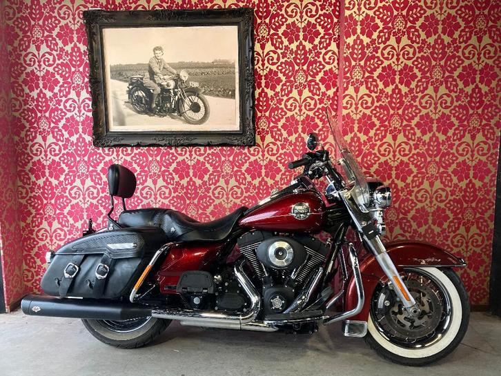 Harley Davidson road king classic 2010 33600Km  met garantie, Motoren, Motoren | Harley-Davidson, Bedrijf, Toermotor, meer dan 35 kW