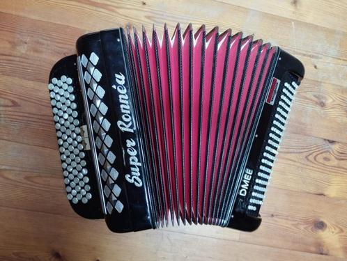 Accordéon chromatique C3, Muziek en Instrumenten, Accordeons, Zo goed als nieuw, Knopaccordeon, 120-bas, Overige merken, Met koffer