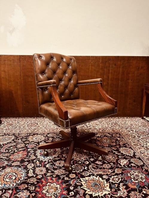 Engels Chesterfield President Chair Bureaustoel, Antiek en Kunst, Antiek | Kantoor en Zakelijk, Ophalen of Verzenden