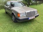 Mercedes 220E oldtimer, Auto's, Euro 2, 4 deurs, Beige, Bedrijf
