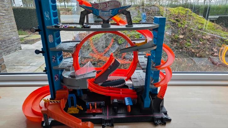 Hot Wheels Ultimate Garage, Kinderen en Baby's, Speelgoed | Racebanen, Zo goed als nieuw, Racebaan, Elektrisch, Hot Wheels, Met looping