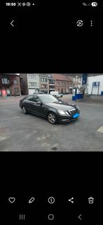 Mercedes E avant-garde diesel 200 full option automatic 2011, Auto's, Automaat, Euro 5, Blauw, Alcantara